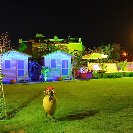 بيت ضيافة Anemo Hotel *